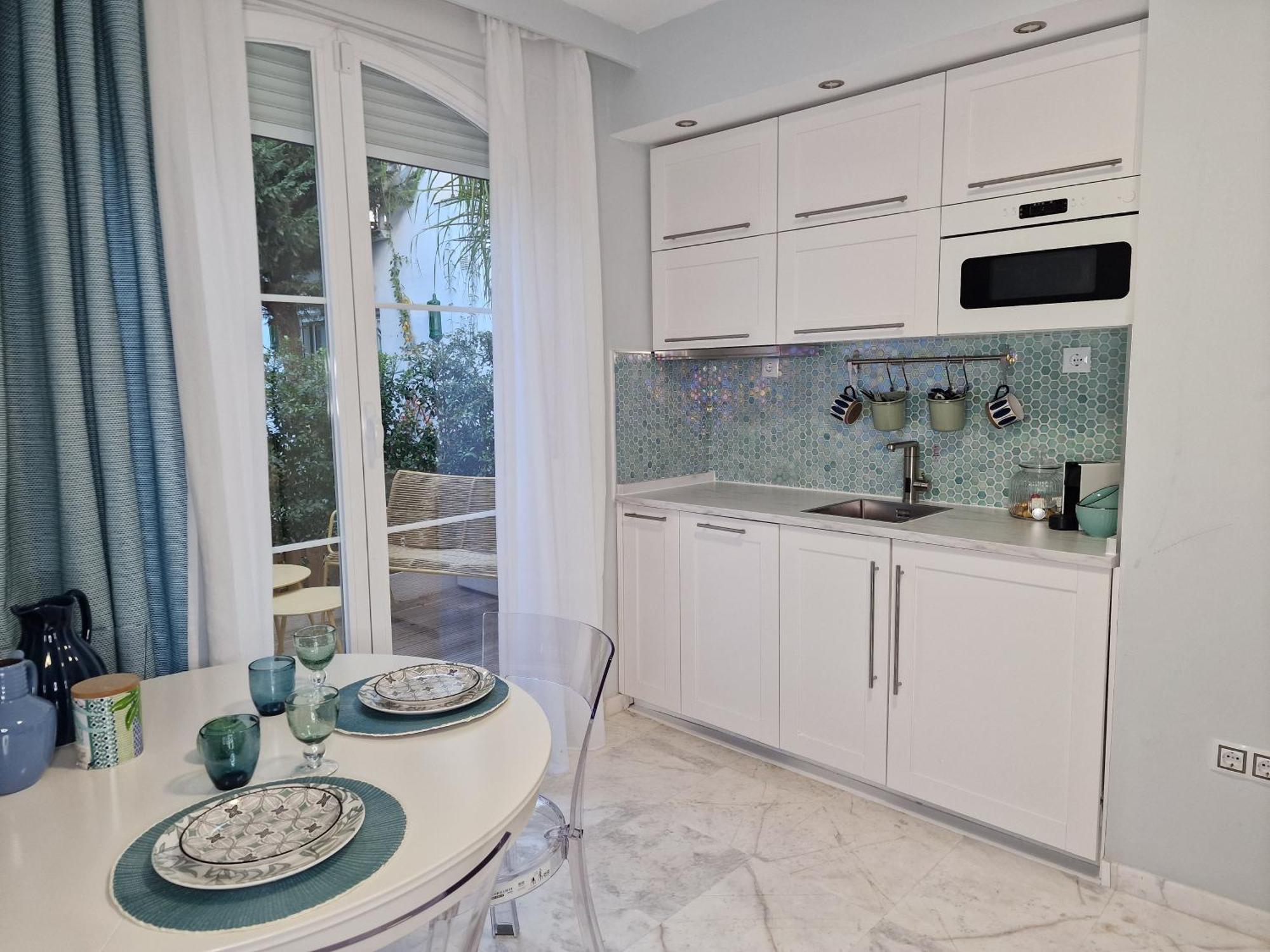 Sun & Palms - Cozy Flat In Quiet Neighbourhood With A Great Pool Area Lägenhet Málaga Exteriör bild
