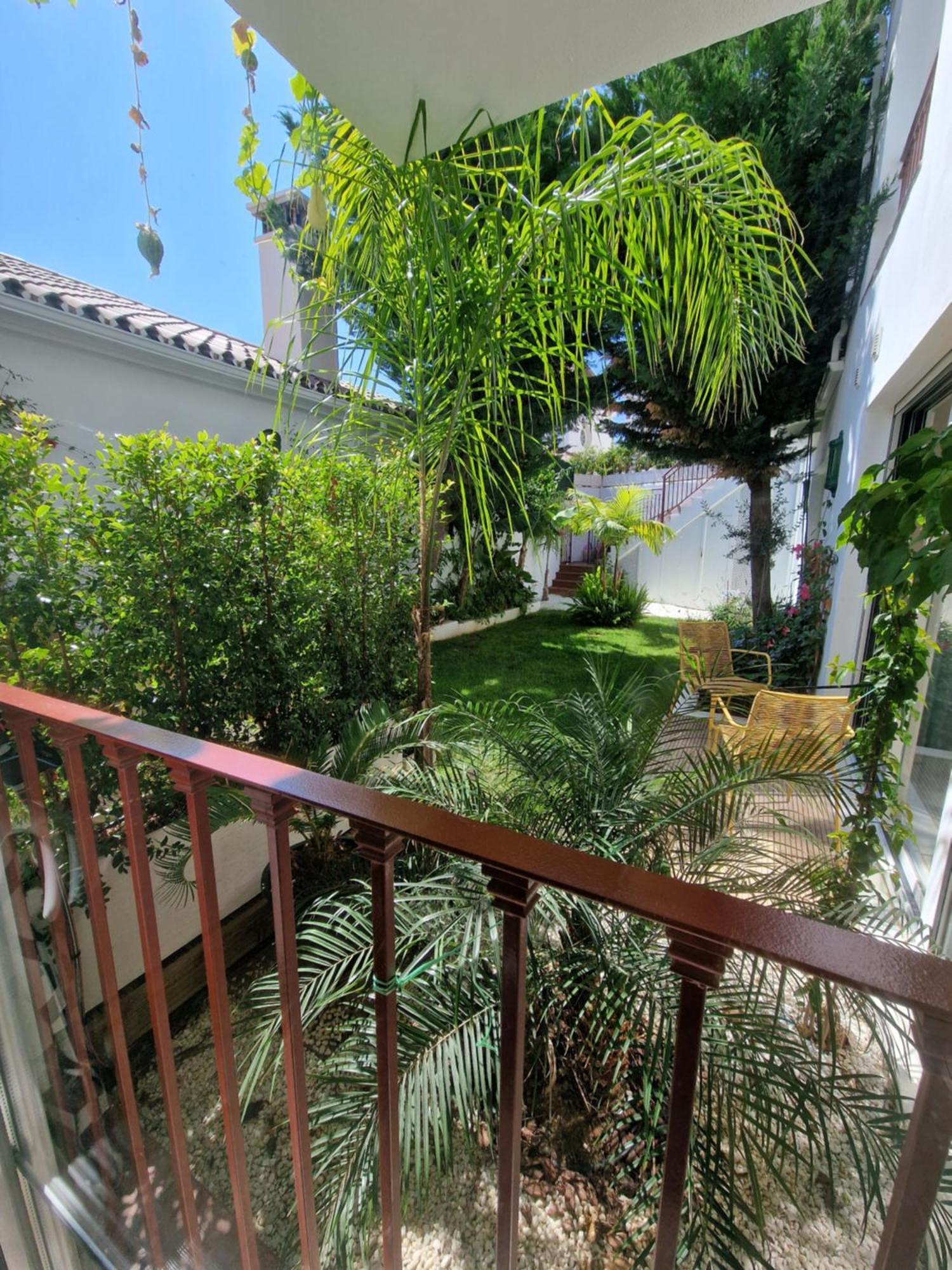 Sun & Palms - Cozy Flat In Quiet Neighbourhood With A Great Pool Area Lägenhet Málaga Exteriör bild