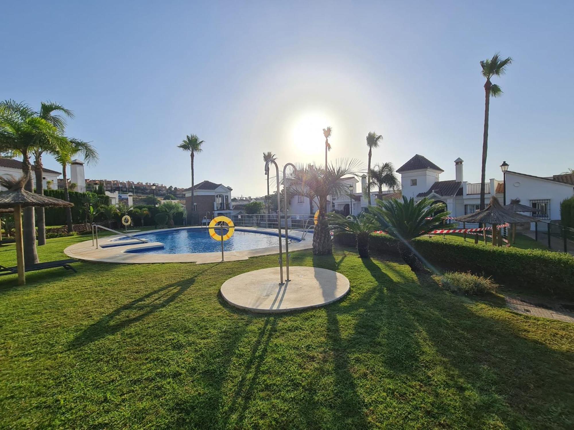 Sun & Palms - Cozy Flat In Quiet Neighbourhood With A Great Pool Area Lägenhet Málaga Exteriör bild