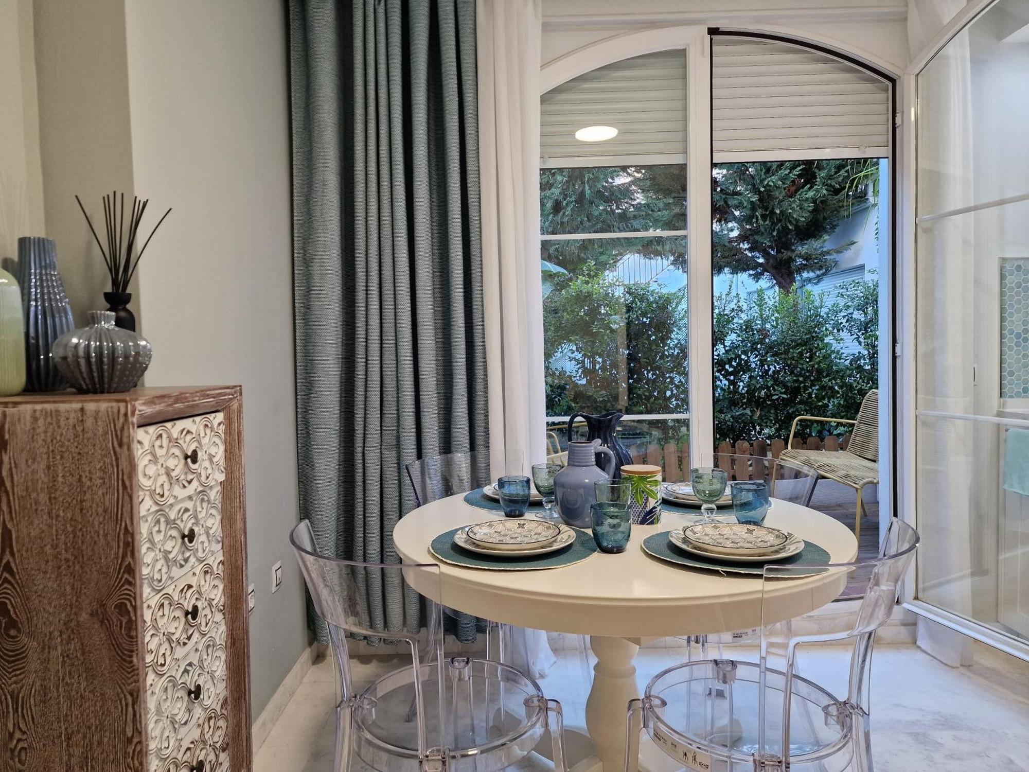 Sun & Palms - Cozy Flat In Quiet Neighbourhood With A Great Pool Area Lägenhet Málaga Exteriör bild